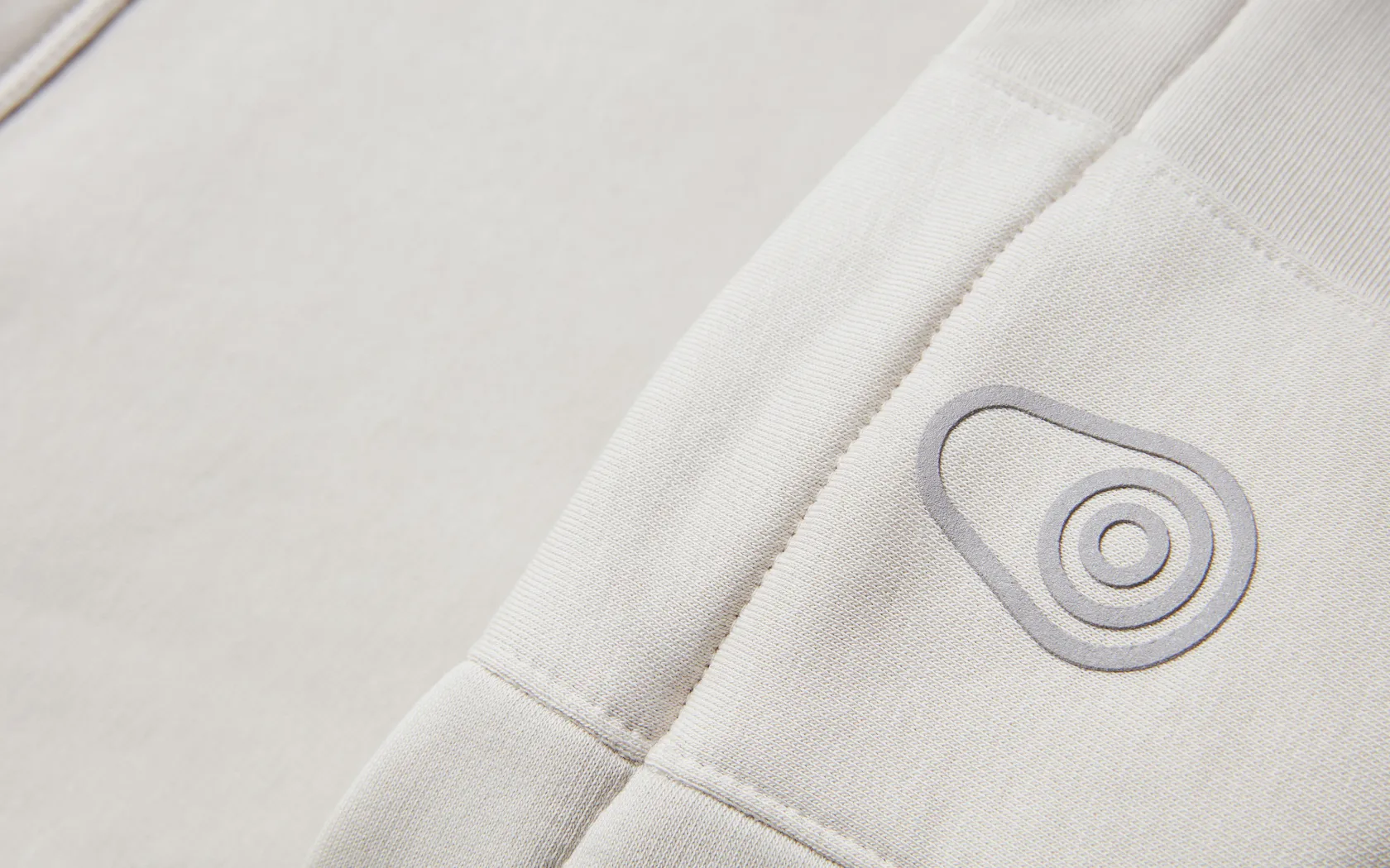 Sail Racing BOWMAN LOGO HOOD